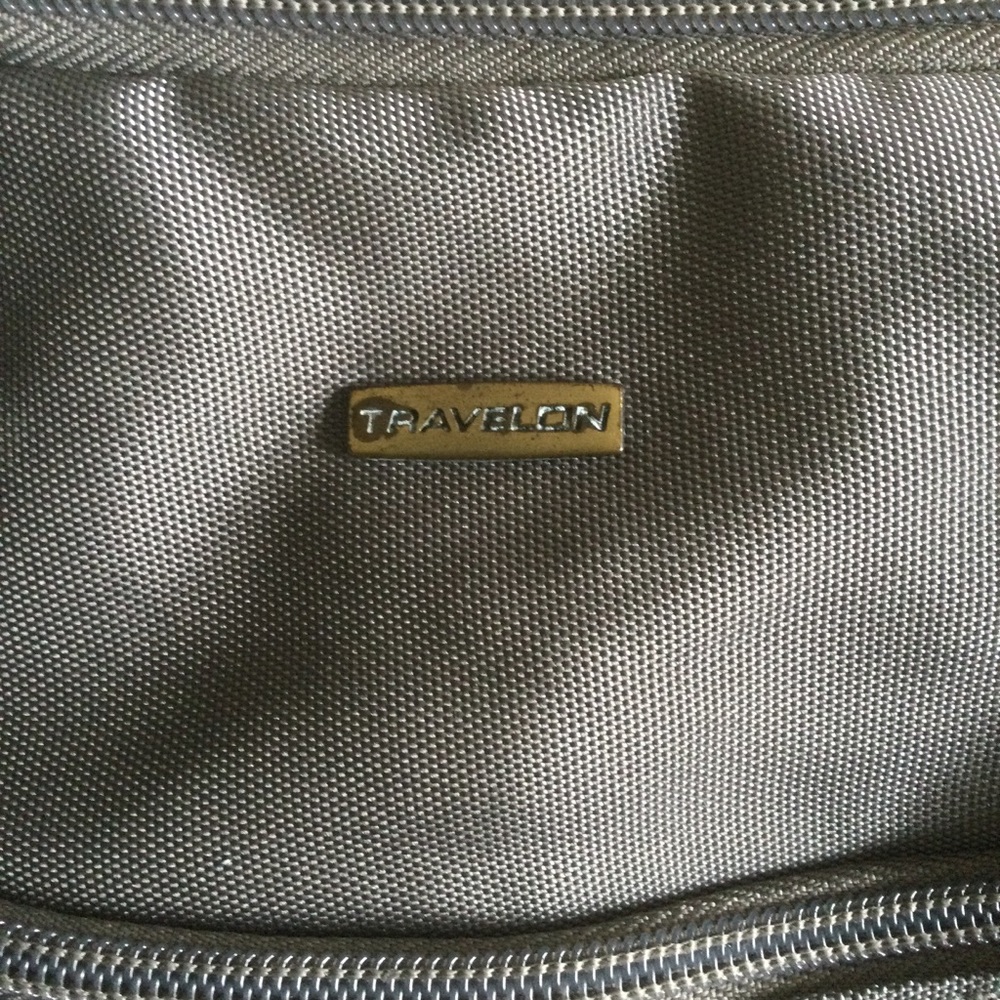 Travelon Gray Anti-Theft Nylon Crossbody Bag - Picture 6 of 16